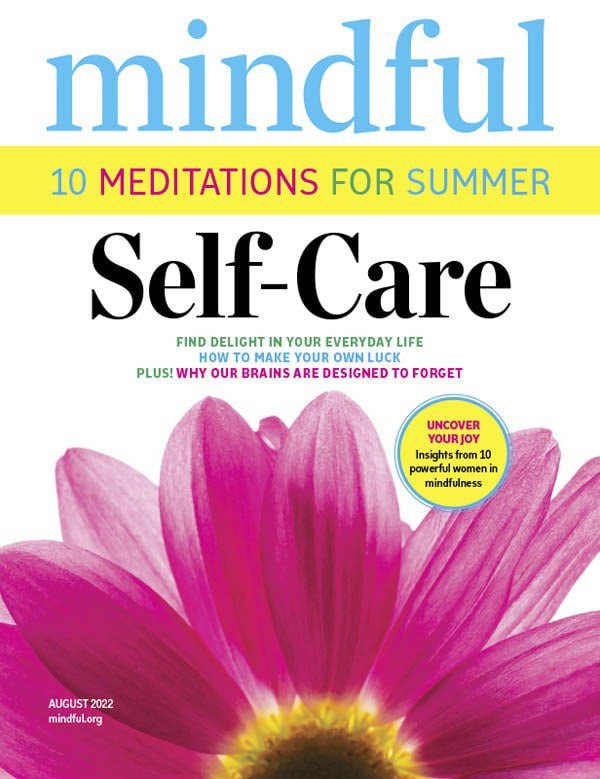 کتاب مجله انگلیسی مایندفول  Mindful - August 2022