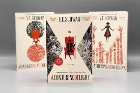 کتاب رمان انگلیسی احظار نور A Conjuring of Light اثر وی ای شواب V. E. Schwab